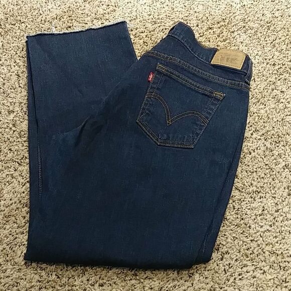 Levi's Jeans  - Picture 1 of 3
